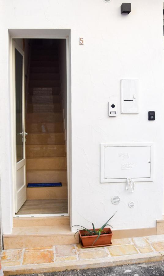 Casa Rodolovich Locazione Breve Apartment โปลีญาโนอามาเร ภายนอก รูปภาพ